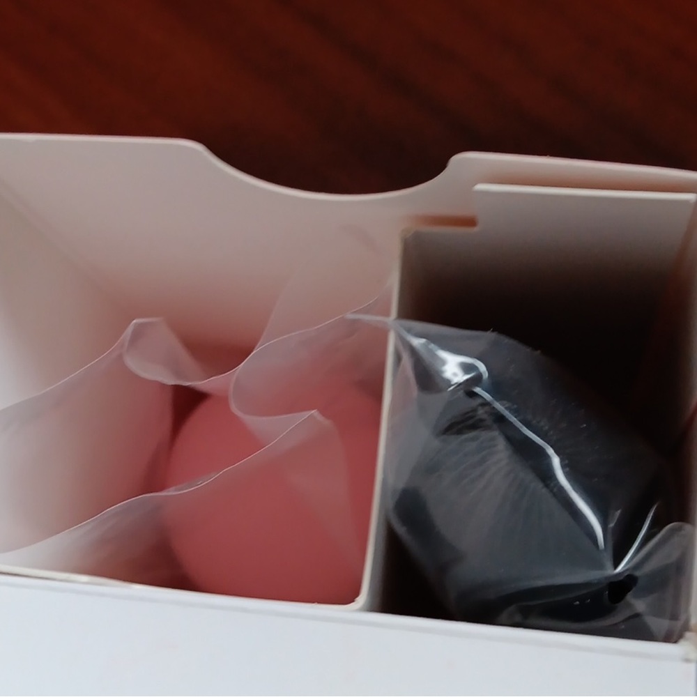 LIMITED EDITION 💖 MARY KAY HIGHLIGHTER BRUSH & CONTOUR SPONGE SET - Picture 6 of 6
